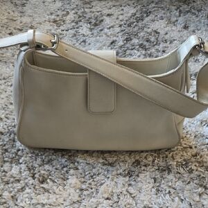 Elegant Cream Shoulder Bag